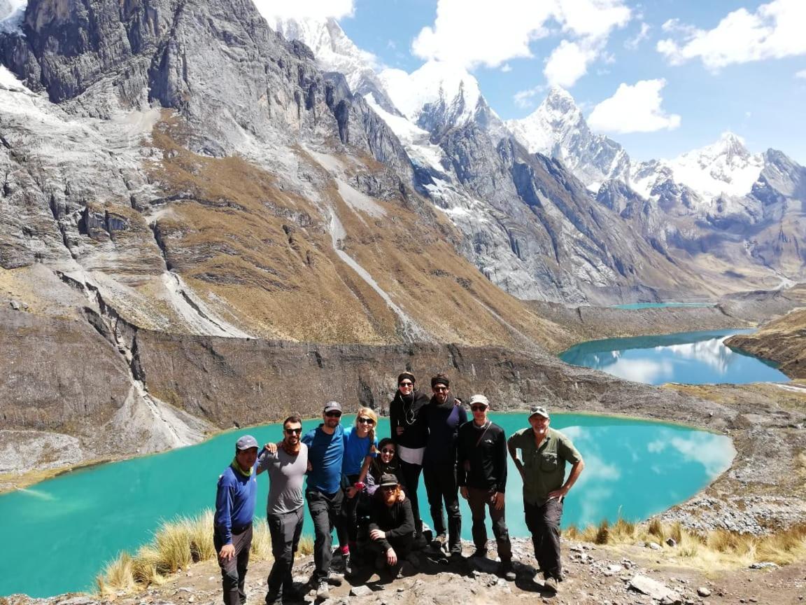Lhotse Hostel B&B Уарас Экстерьер фото